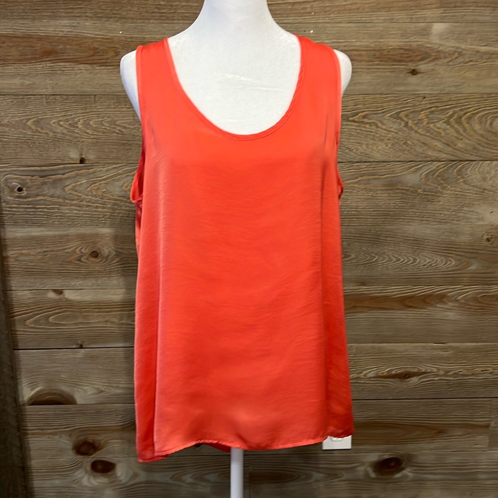 🌸5 for $20 Heartsoul coral satin tank. XL